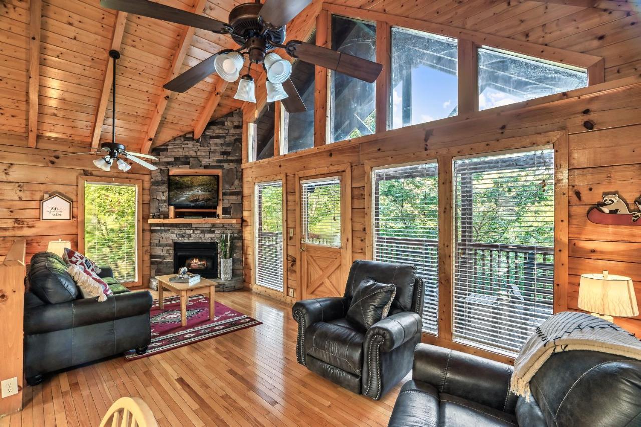 Cozy Log Cabin!! In Heart Of Pf & Close To The Smokies ピジョンフォージ エクステリア 写真